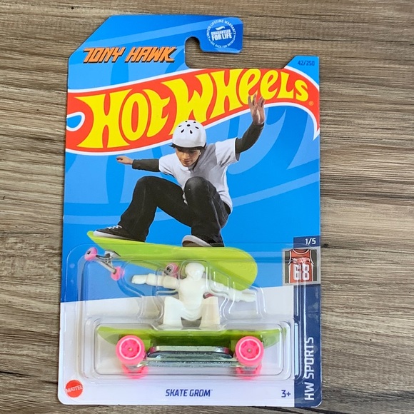 Tony Hawk Hot Wheels HW Skate Grom 1/5 TonyHawk Skateboard Board HotWheels New - Picture 4 of 4